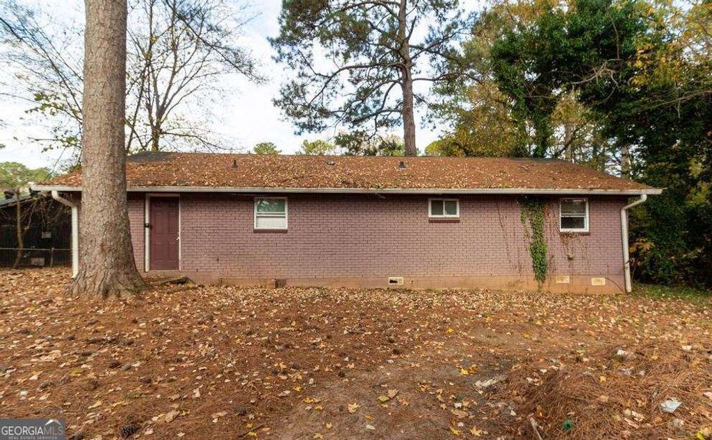 Photo of 687 Utoy Court, Jonesboro, GA 30238 (MLS # 10716207)