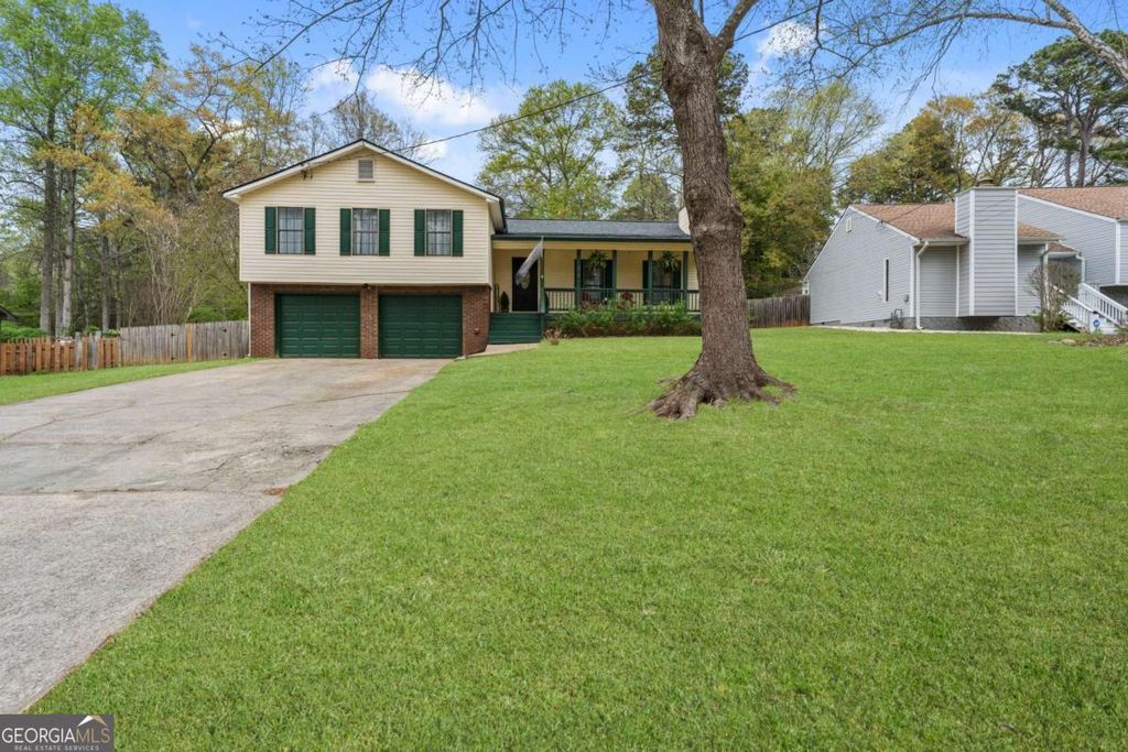 Photo of 6741 Fairway Ridge Drive, Douglasville, GA 30134 (MLS # 10719060)