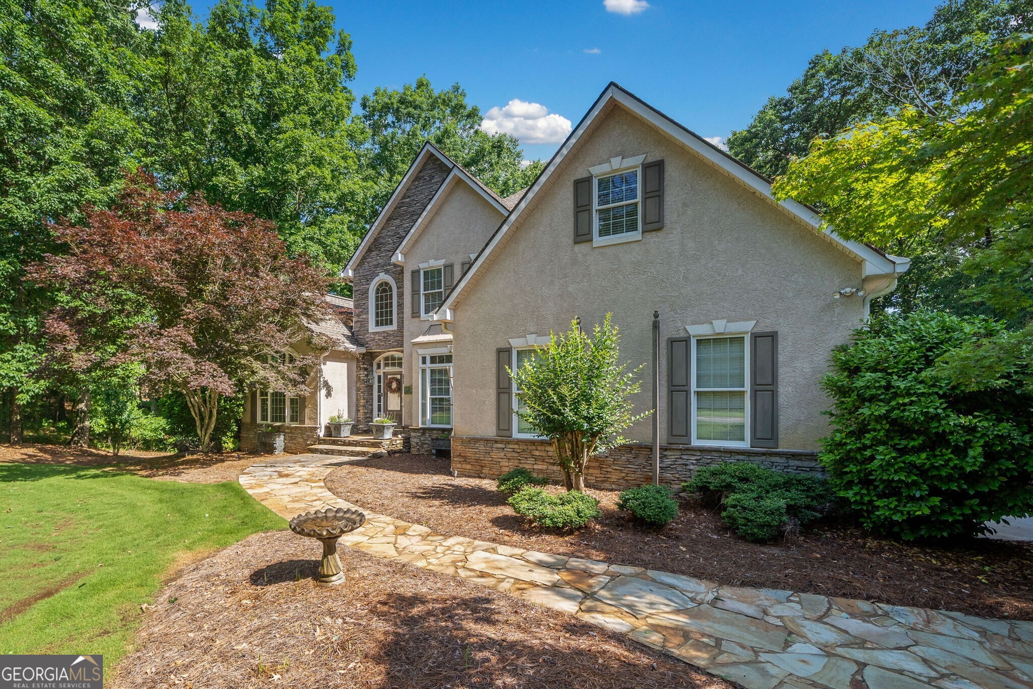 210 Lawn Market