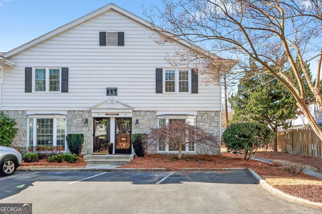 Photo of 136 Peachtree Memorial Drive NW #7-10, Atlanta, GA 30309 (MLS # 10690420)