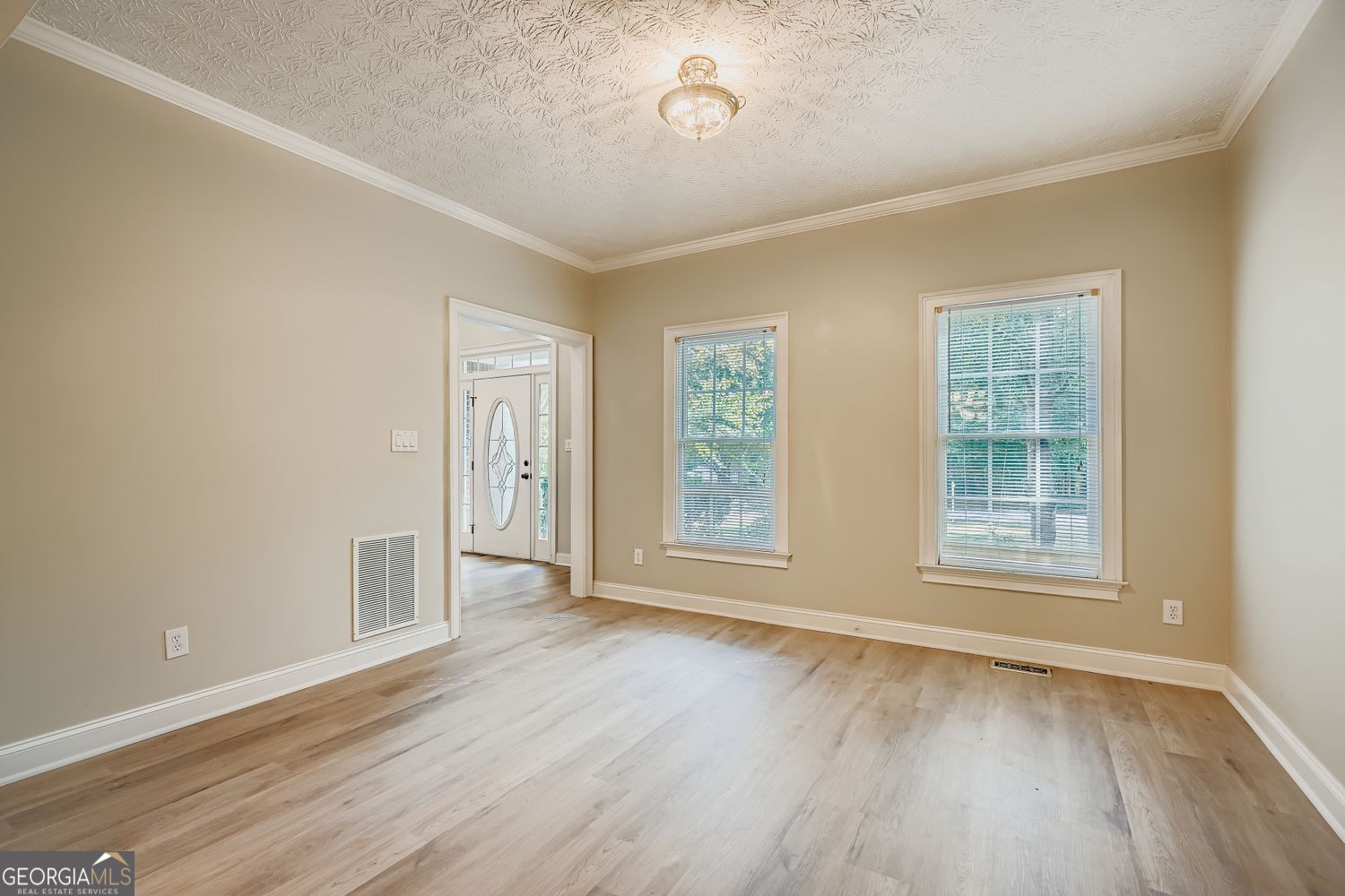 100 Hamilton Glen CT