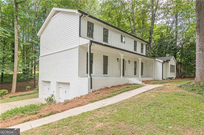 418 MOCKINGBIRD LN