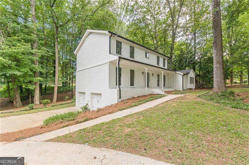 418 MOCKINGBIRD LN