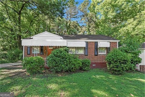 2576 Godfrey DR Atlanta GA 30318