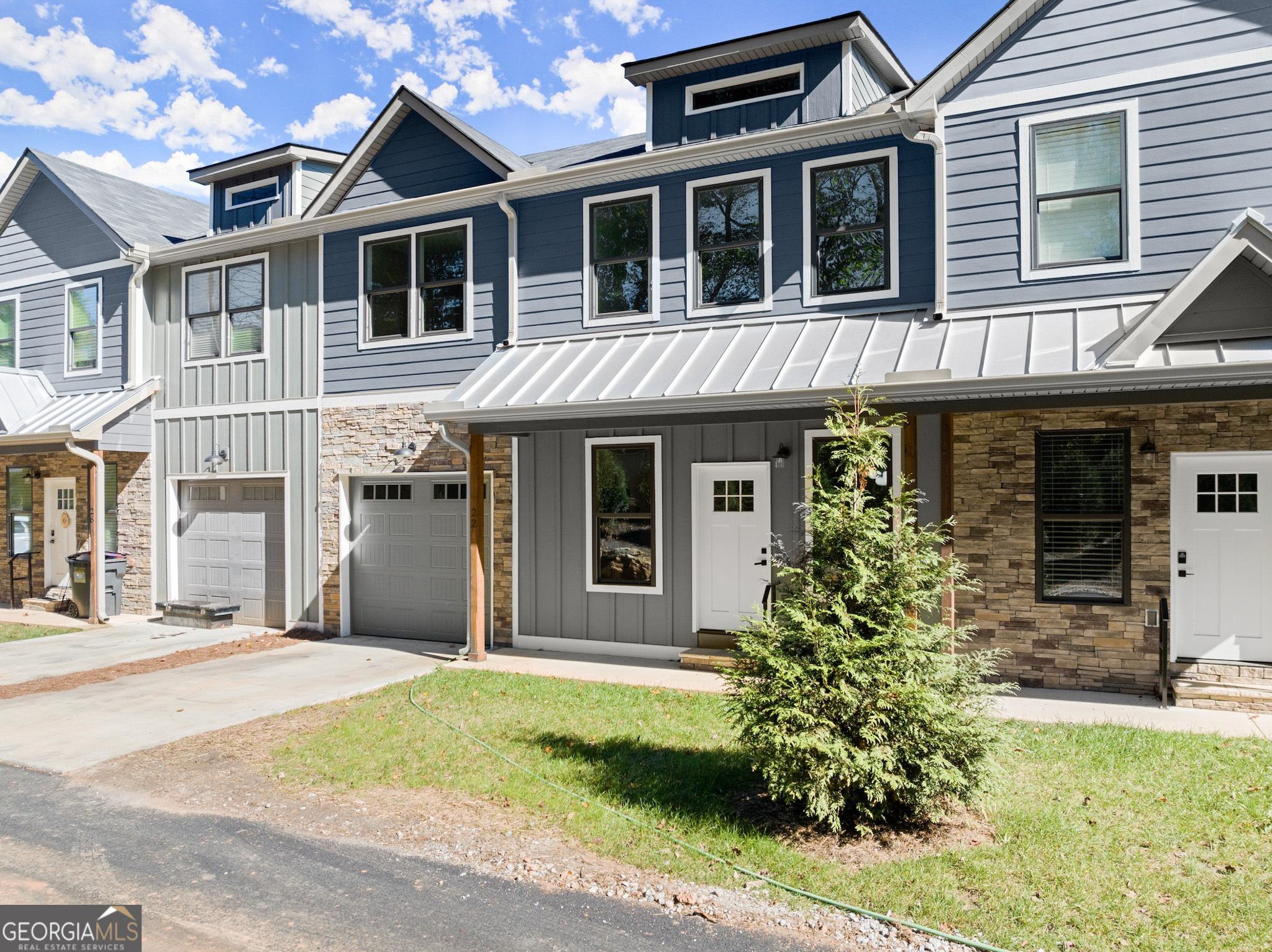 Clayton, Georgia 30525, United States, 4 Bedrooms Bedrooms, ,4 BathroomsBathrooms,Residential,Active,48119