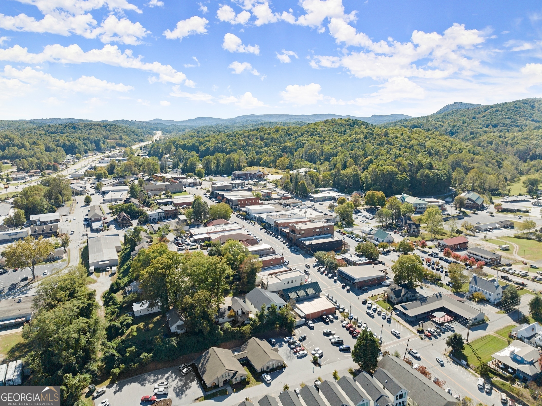 Clayton, Georgia 30525, United States, 4 Bedrooms Bedrooms, ,4 BathroomsBathrooms,Residential,Active,48119