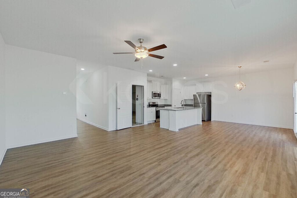 Photo of 111 English Oak Lane, Warner Robins, GA 31093 (MLS # 10653346)