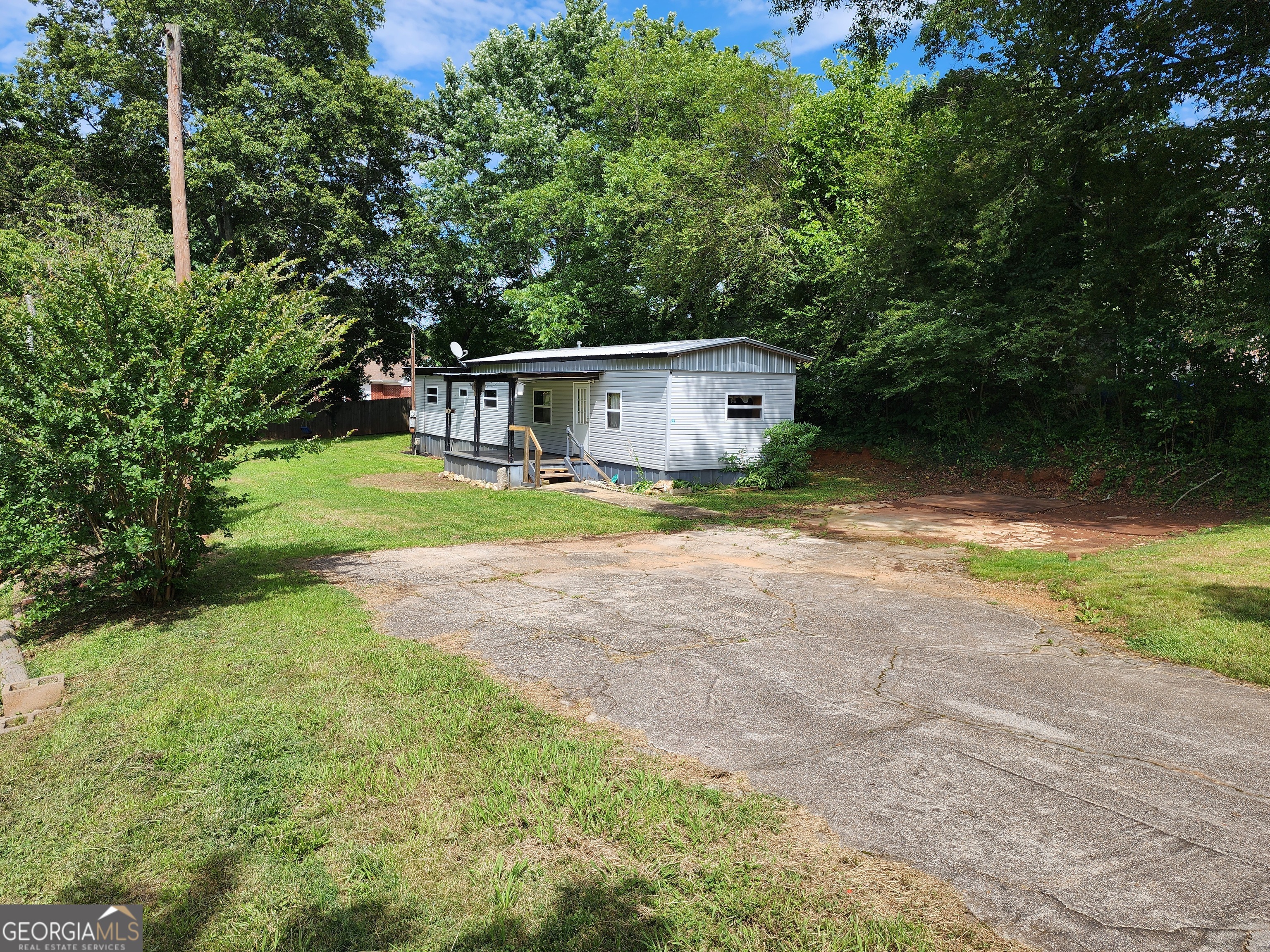 2340 Ridgeway DR