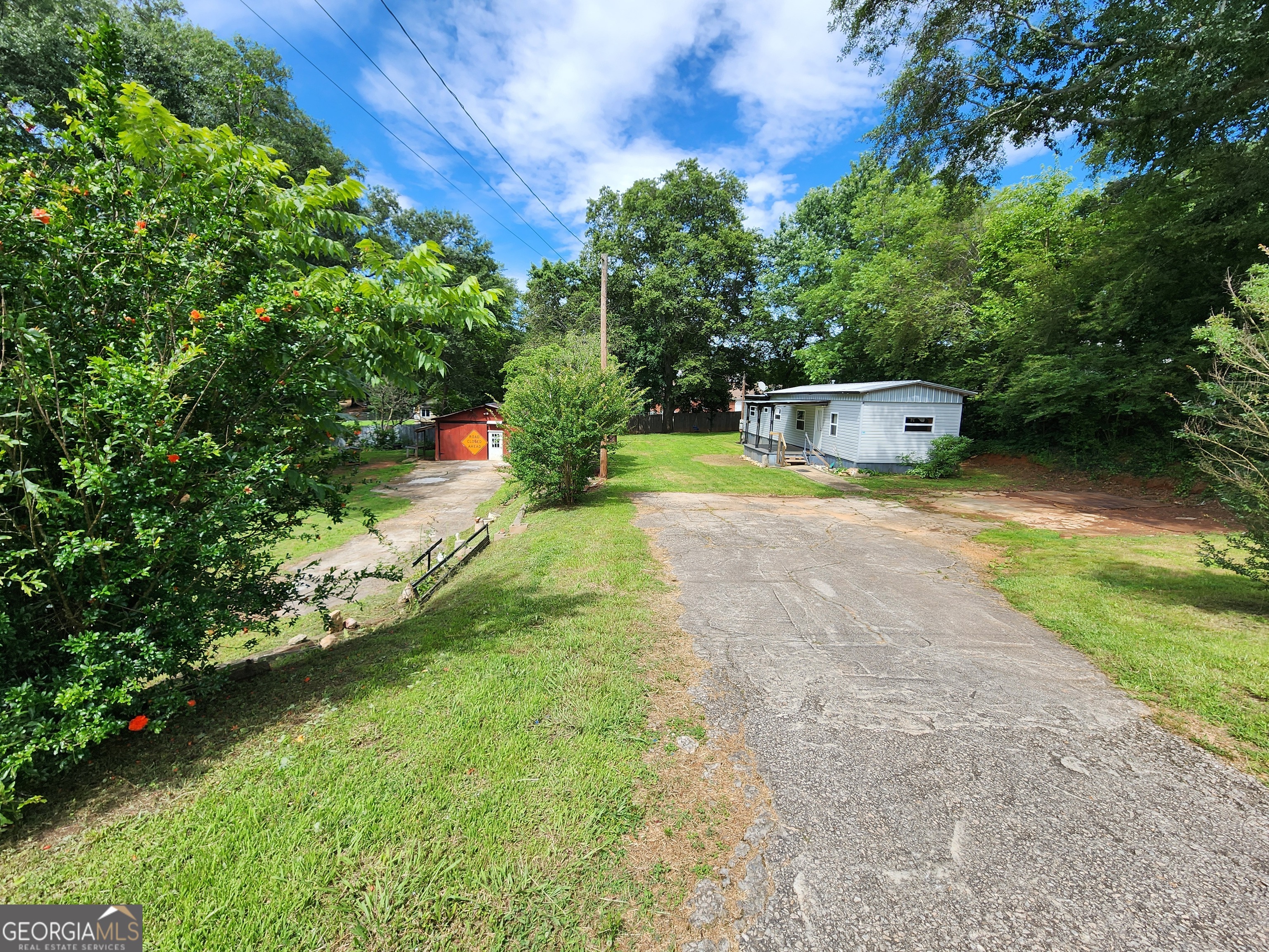 2340 Ridgeway DR