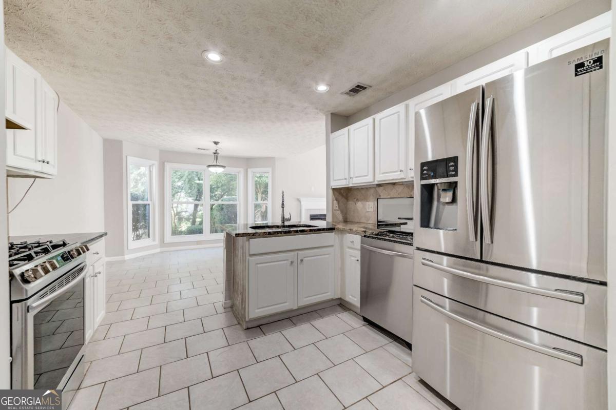Avensong - Residential Lease