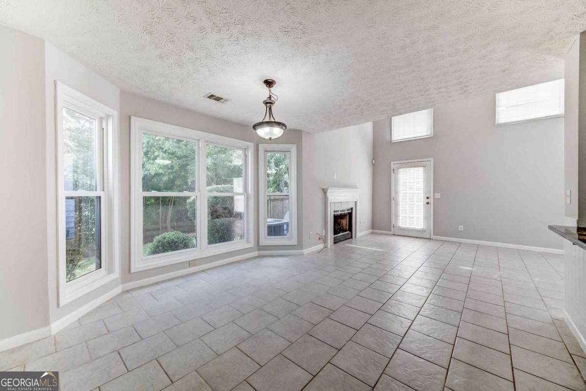 Avensong - Residential Lease