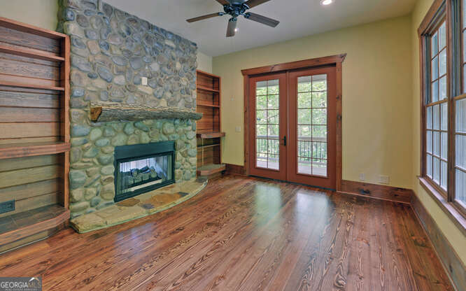 216 Hightower RDG