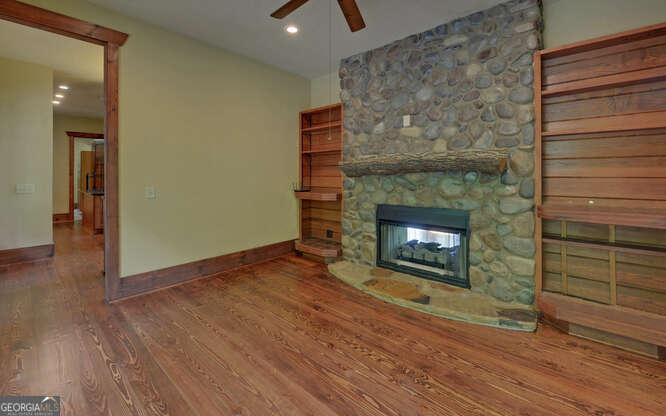 216 Hightower RDG