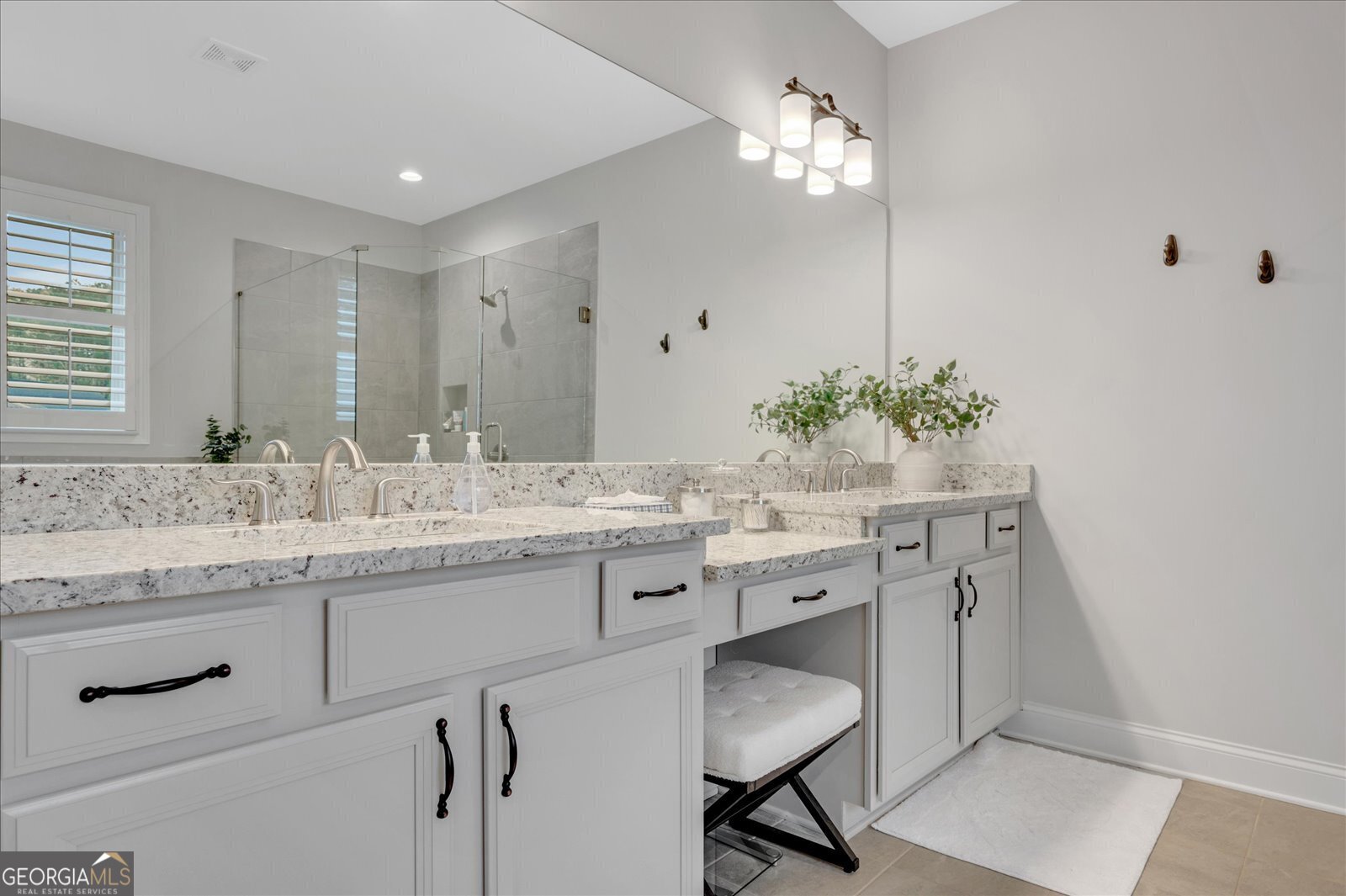 Acworth, Georgia 30101, United States, 3 Bedrooms Bedrooms, ,3 BathroomsBathrooms,Residential,Active,113490