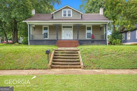 Single Family Residence in Barnesville GA 220 Forsyth Street.jpg