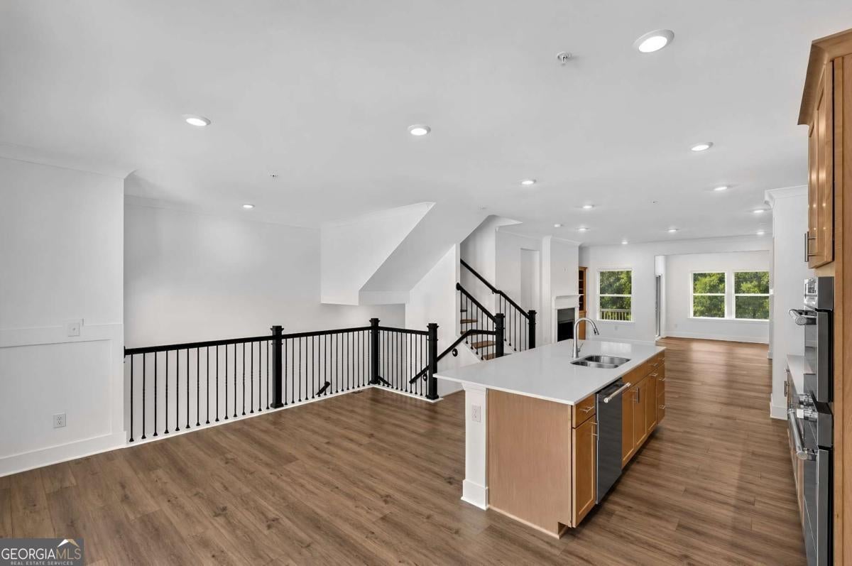 452 Brodie DR 68