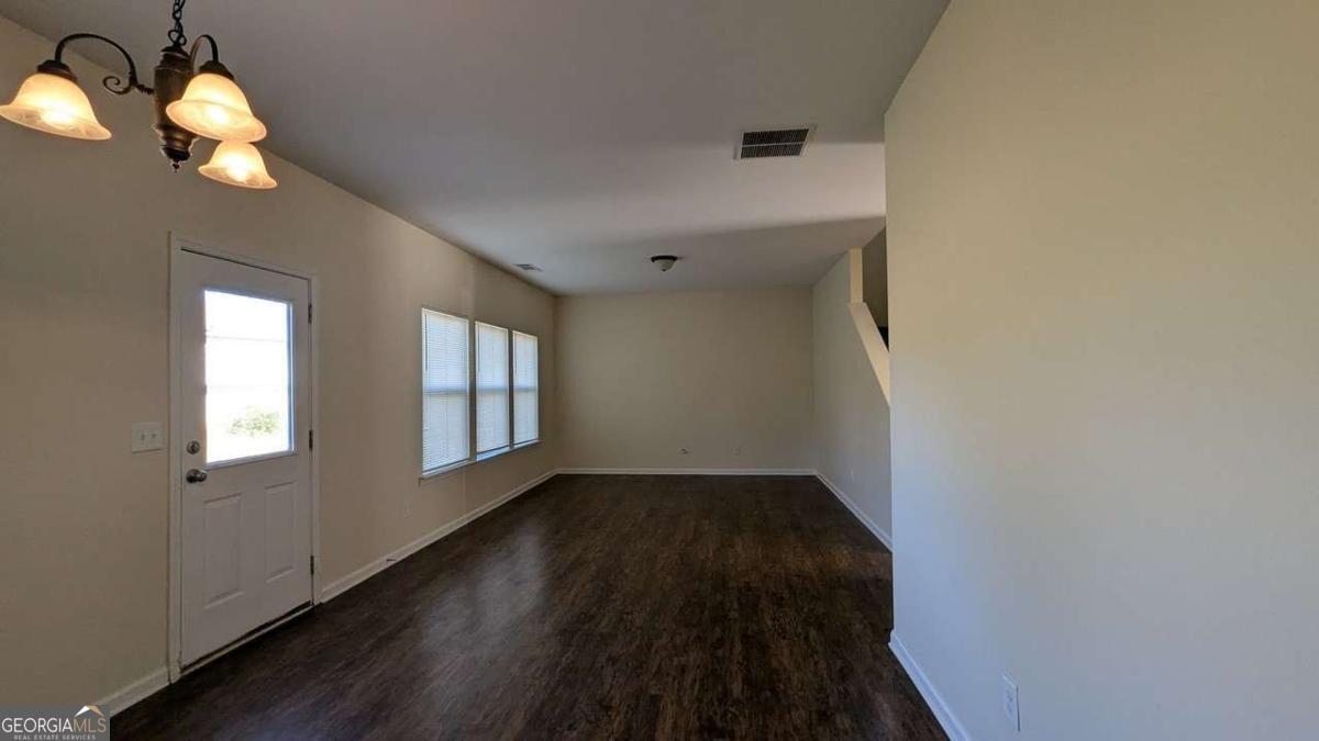 400 Village Broad ST