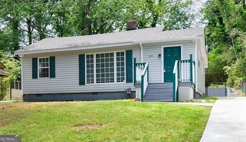 Photo of 2591 Hood Avenue, Atlanta, GA 30318 (MLS # 10600665)