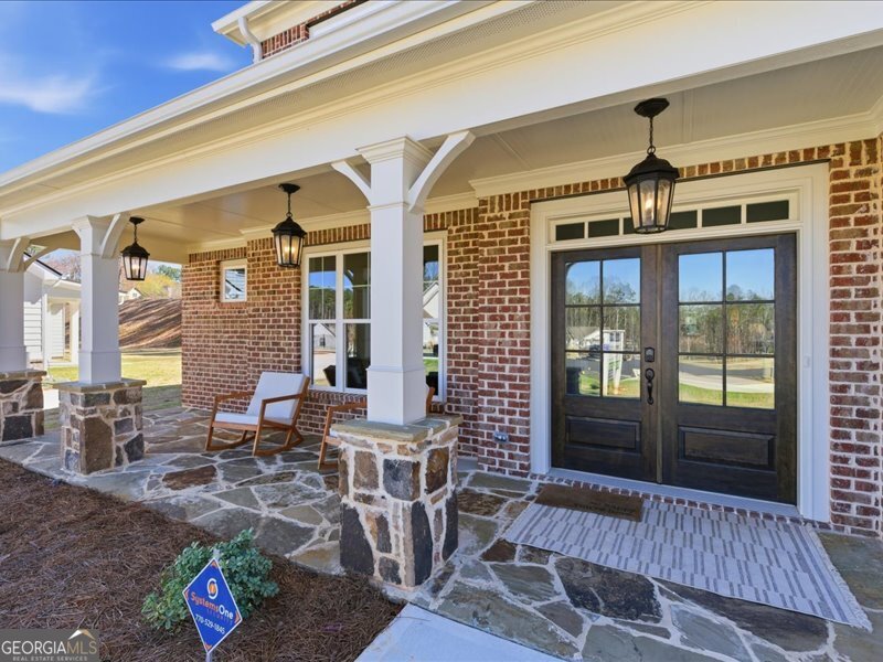 1090 Low Water Crossing NW