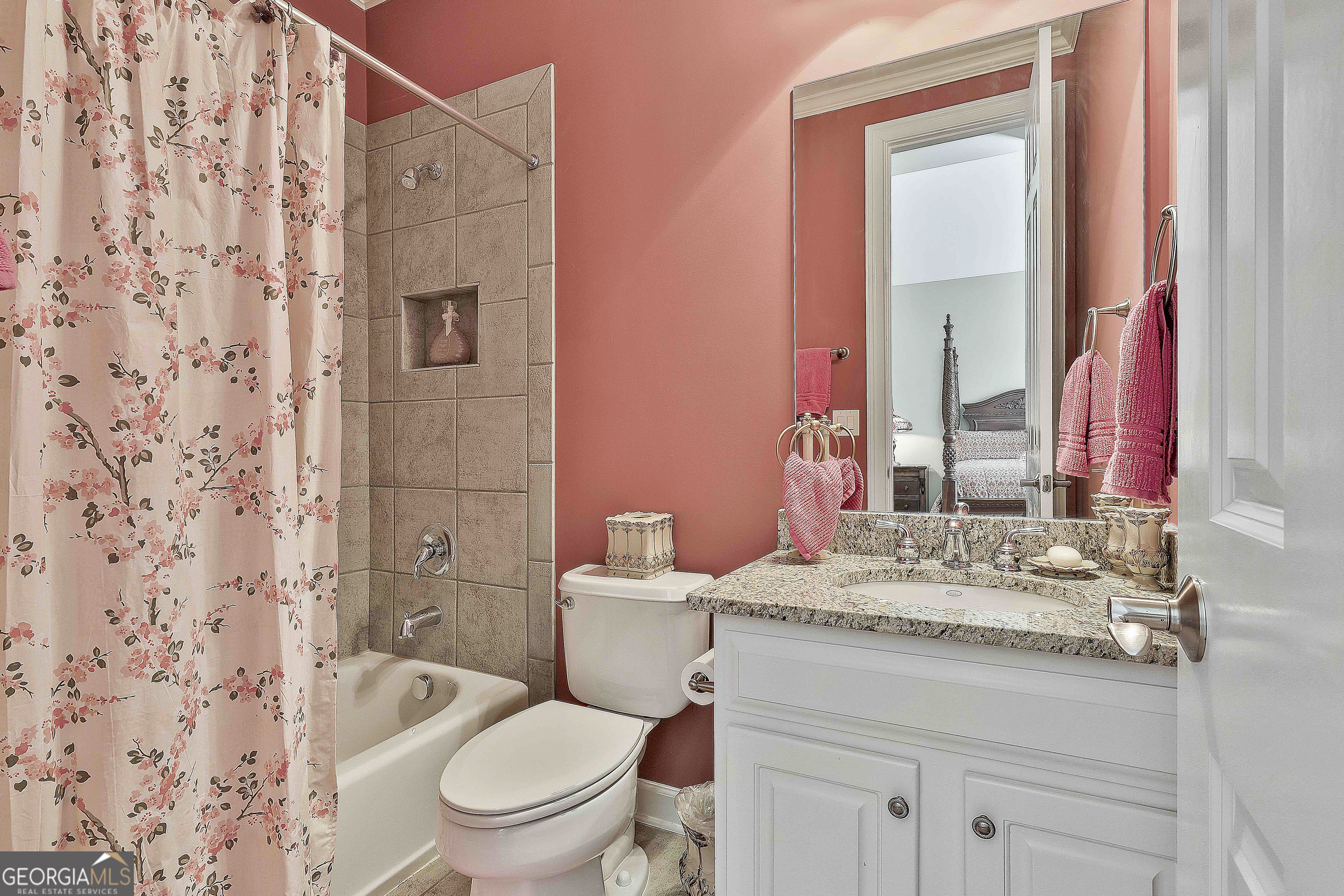 Tyrone, Georgia 30290, United States, 5 Bedrooms Bedrooms, ,7 BathroomsBathrooms,Residential,Active,123340