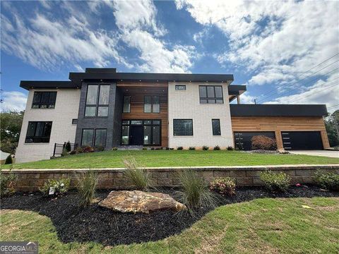 6531 Long Acres DR Atlanta GA 30328