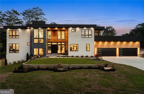 6531 Long Acres DR Atlanta GA 30328