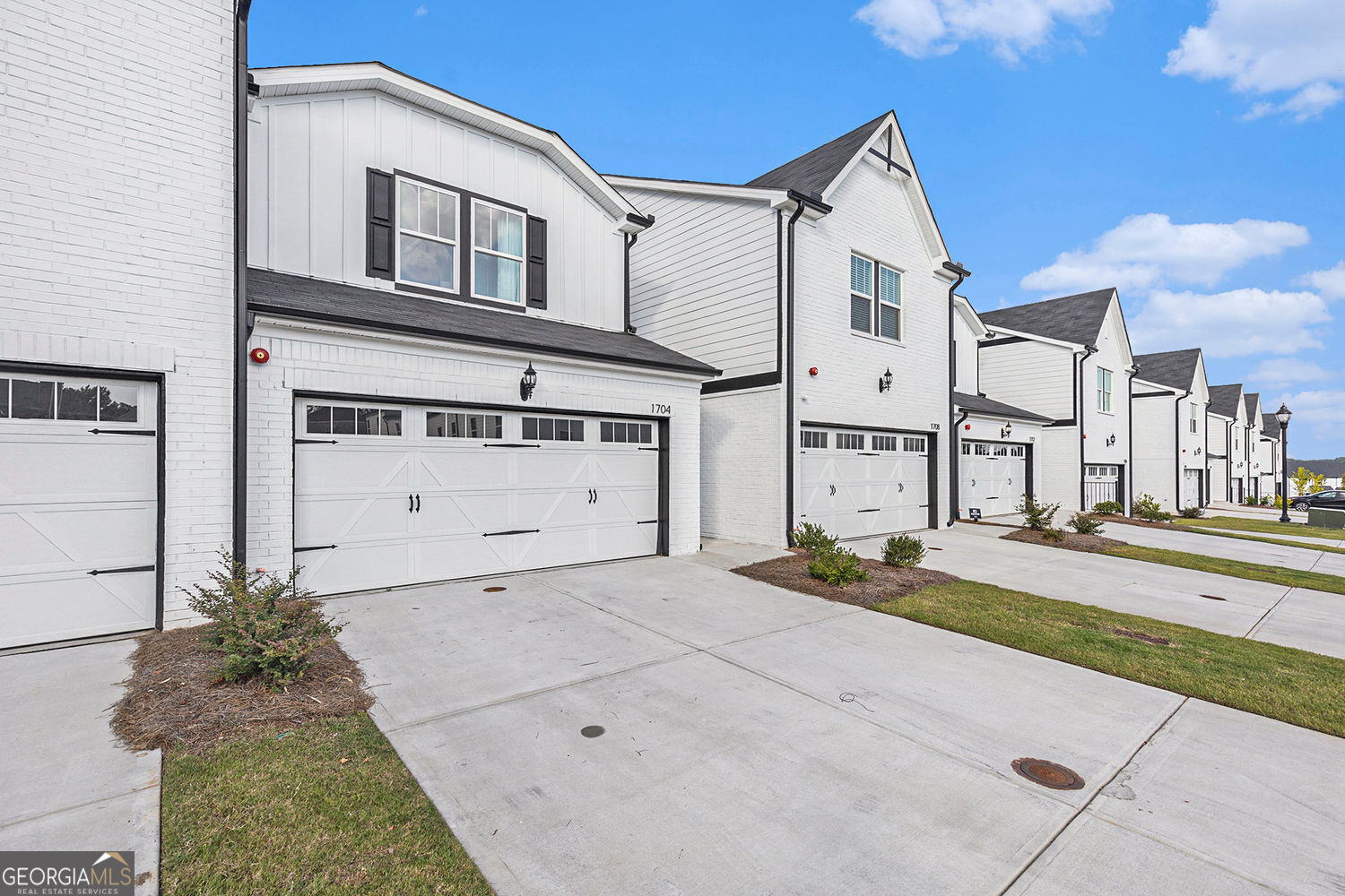 1704 Hyssop BLVD SE