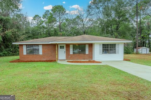 Photo of 565 Killingsworth Road, Jesup, GA 31545 (MLS # 10655234)