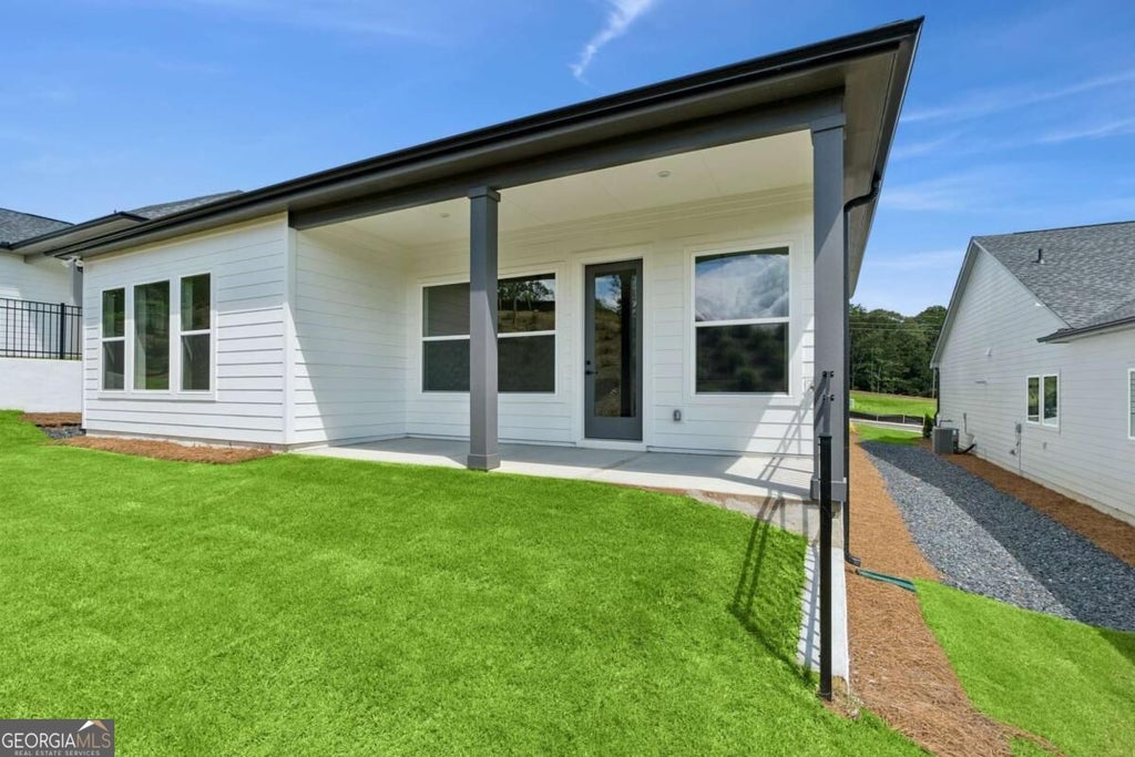 Photo of 1335 Autumn Lake Drive SW, Gainesville, GA 30504 (MLS # 10850298)