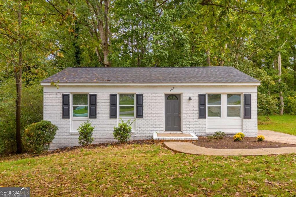 Photo of 303 Martin Circle, Athens, GA 30601 (MLS # 10699076)