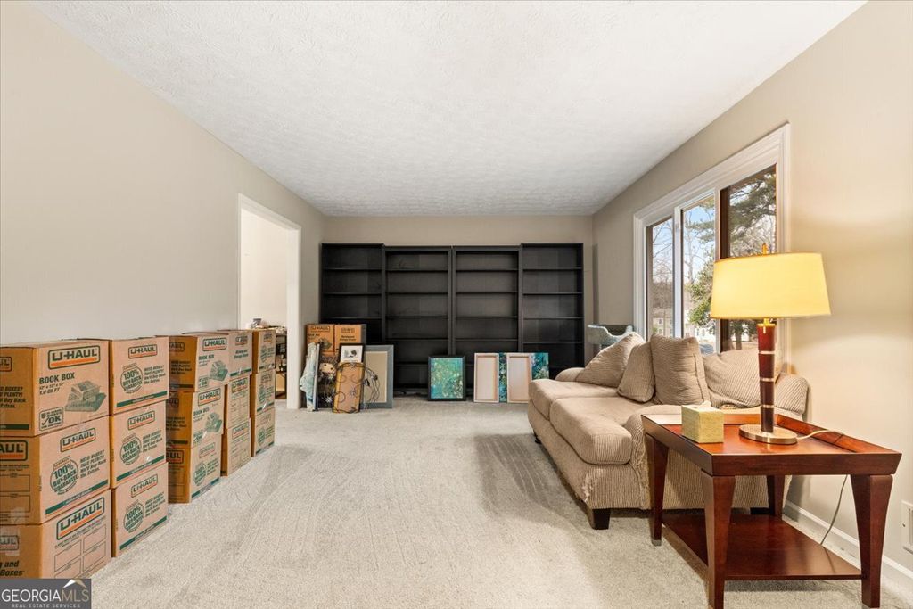 Photo of 2550 Alberta Lane, Marietta, GA 30062 (MLS # 10670636)