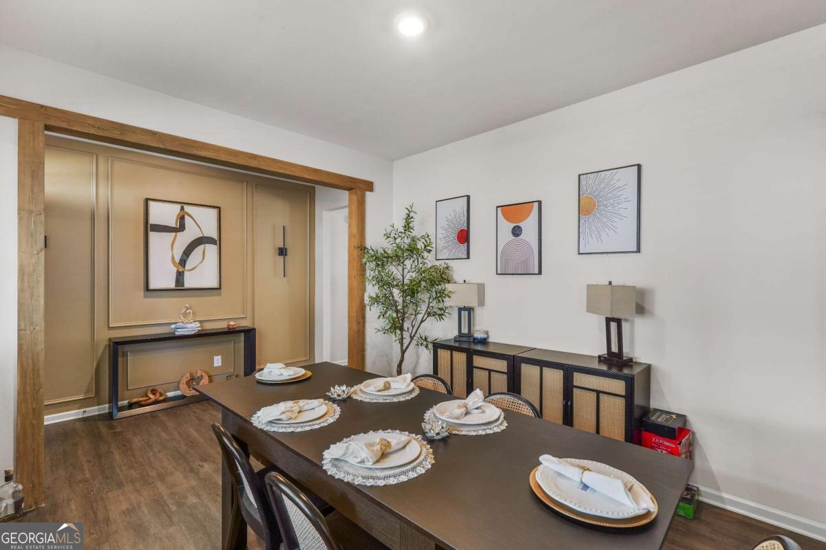 499 Walnut Grove WAY