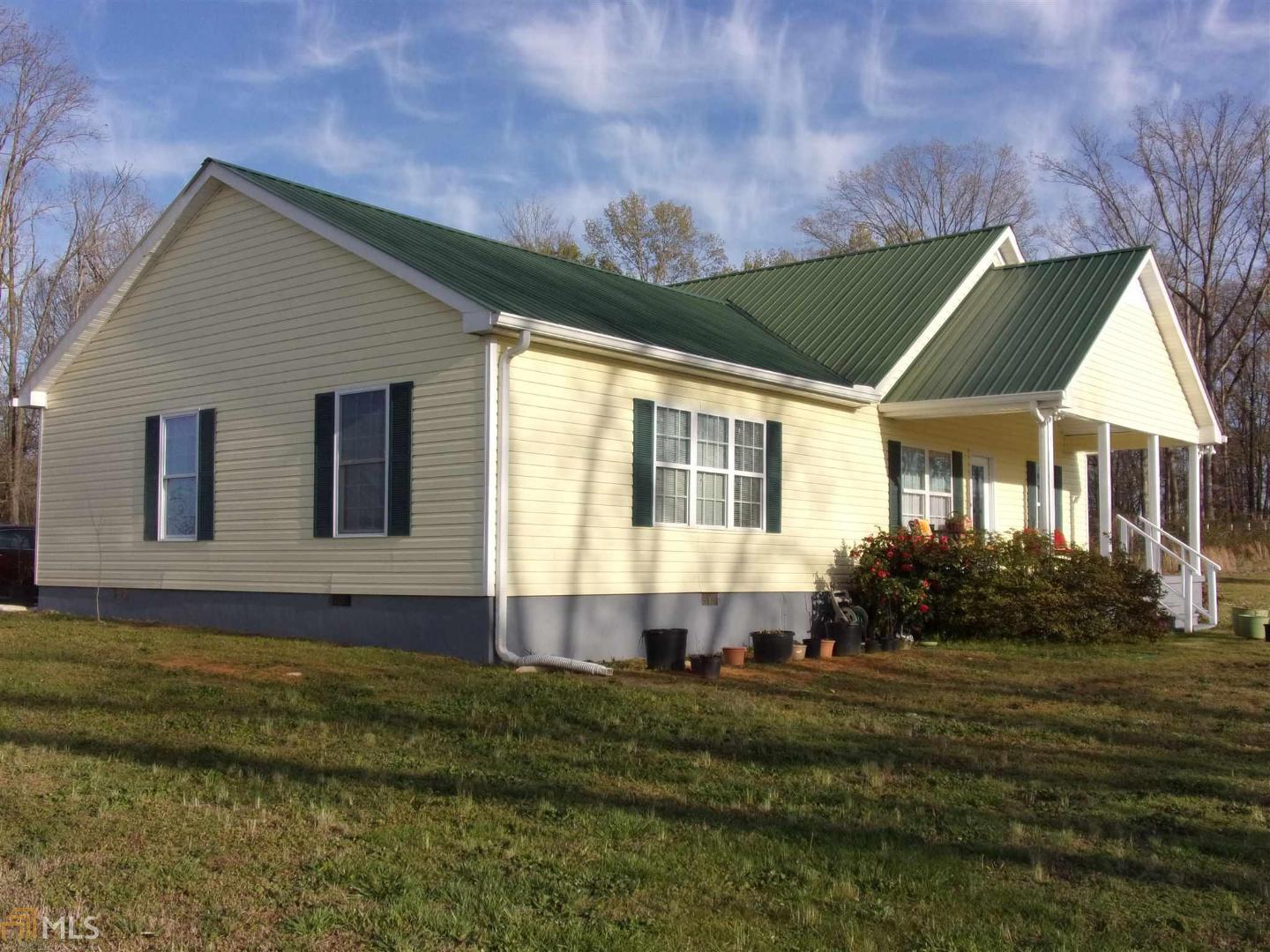 Photo 1 of 41 — 44 Ne Bratcher Rd, Hartwell, GA 30643