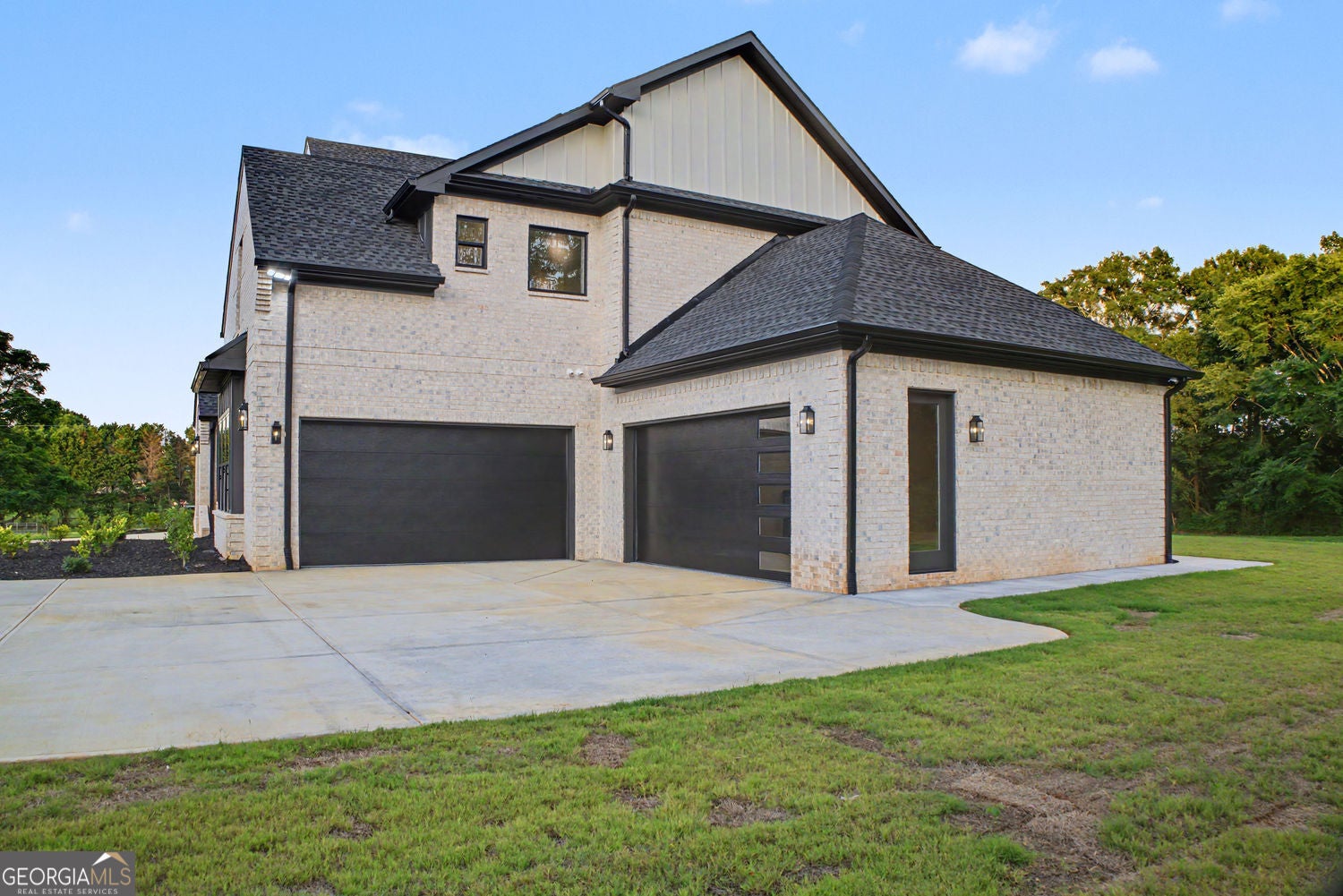 931 Stewart RD