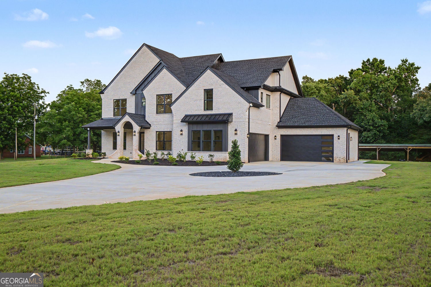931 Stewart RD
