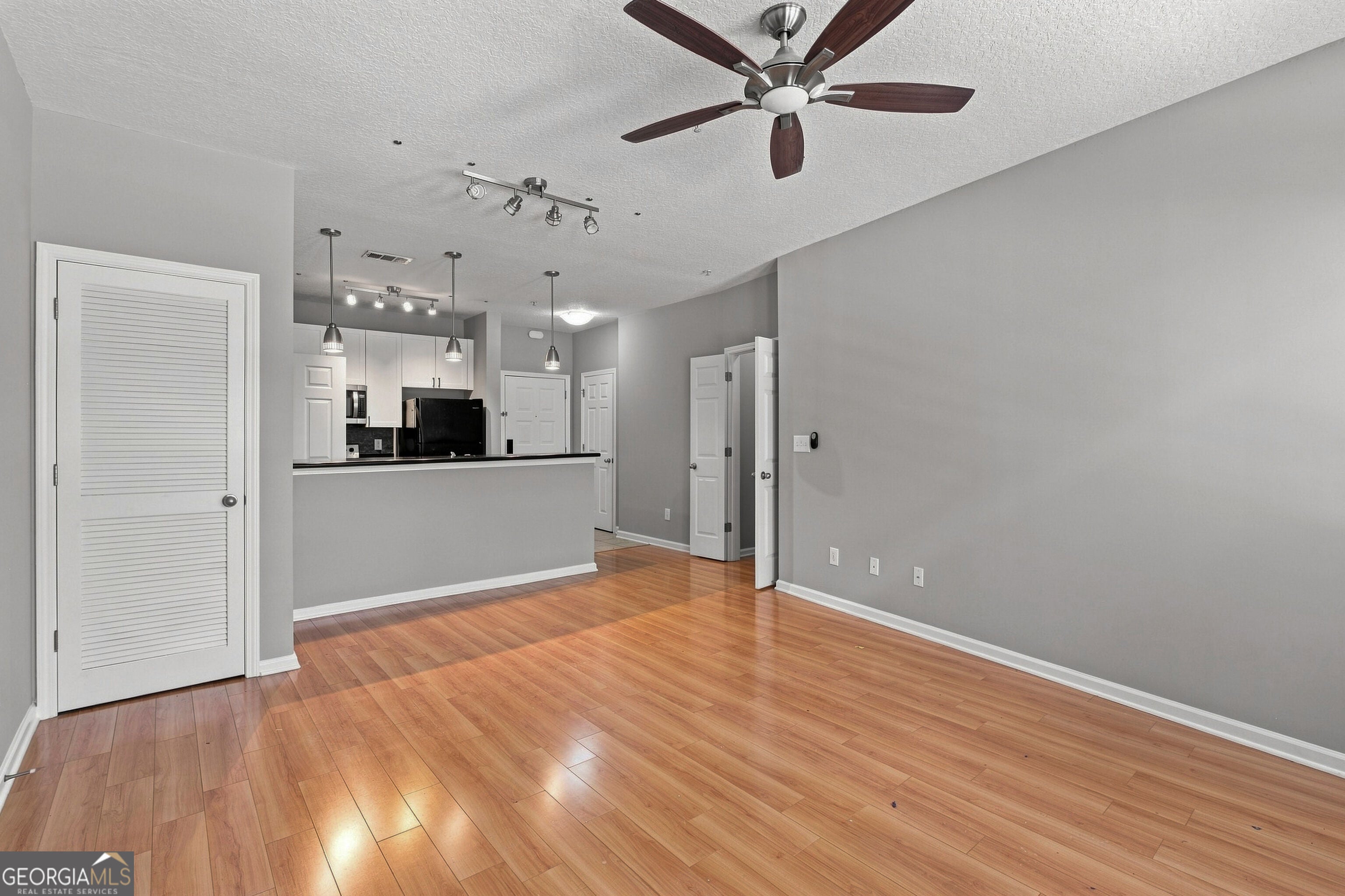 400 17th ST NW 1247