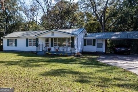 A home in Waycross