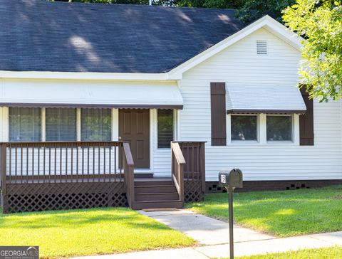 A home in Thomaston