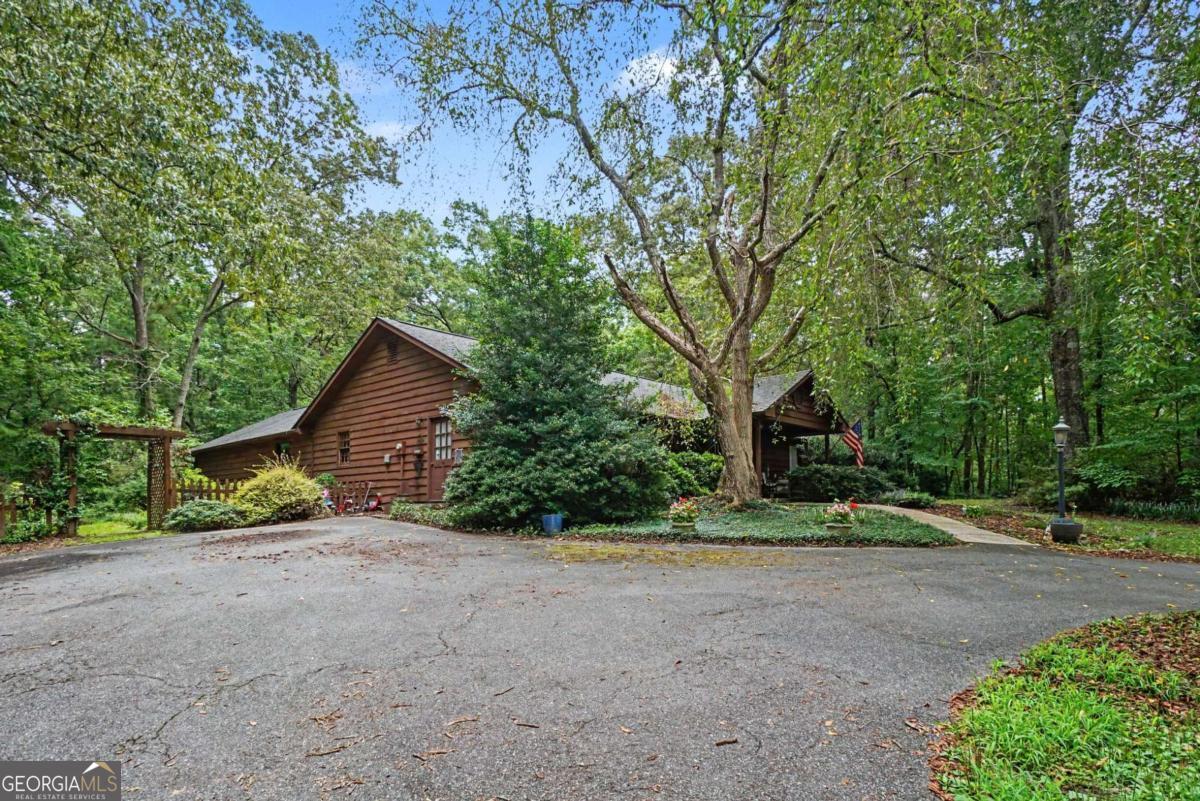 25 Woodall Rd Se