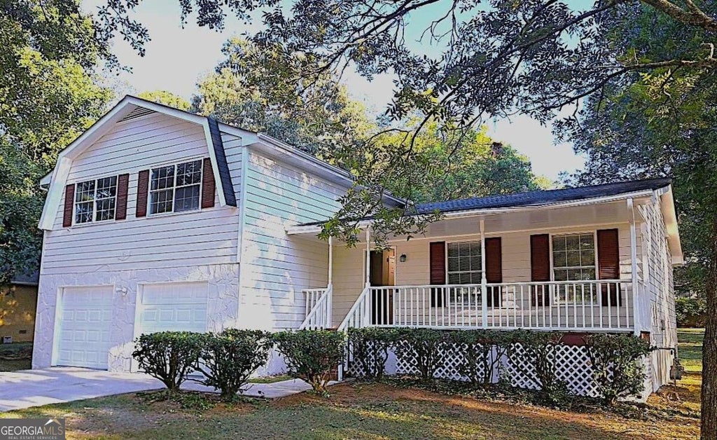 Photo of 4650 Westminster Drive, Ellenwood, GA 30294 (MLS # 10870618)