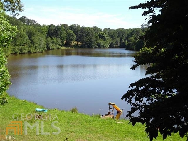 573 Lester RD