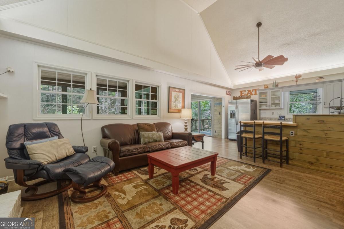 53 Laurel Ridge DR