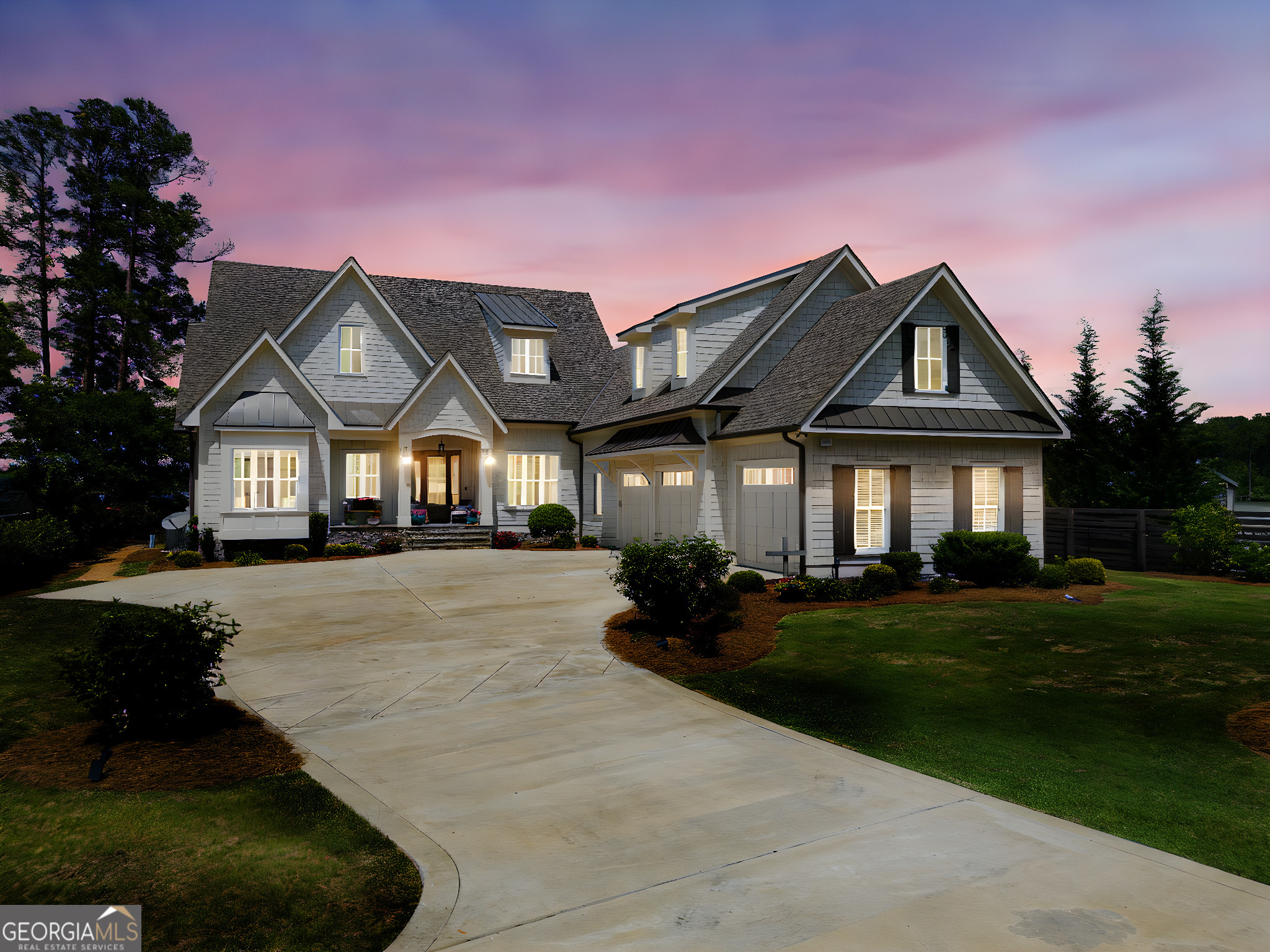 239 Lakeshore CIR