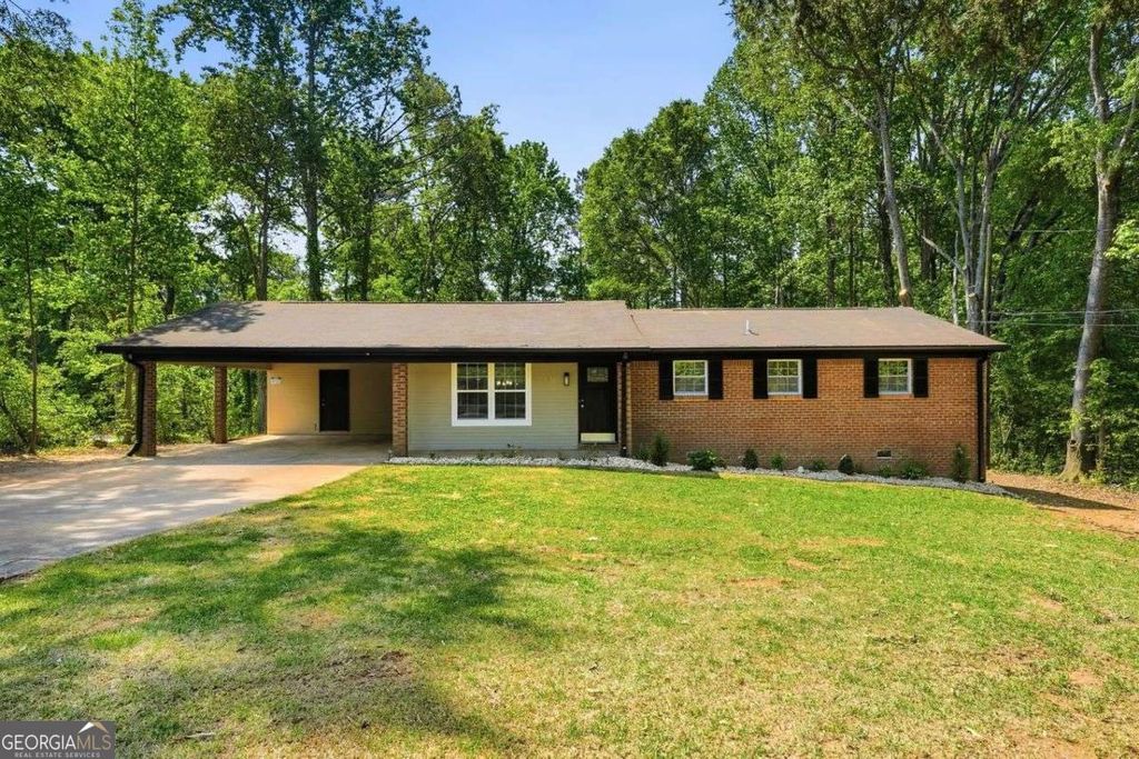 Photo of 5052 S Wright Street, Union City, GA 30291 (MLS # 10742015)