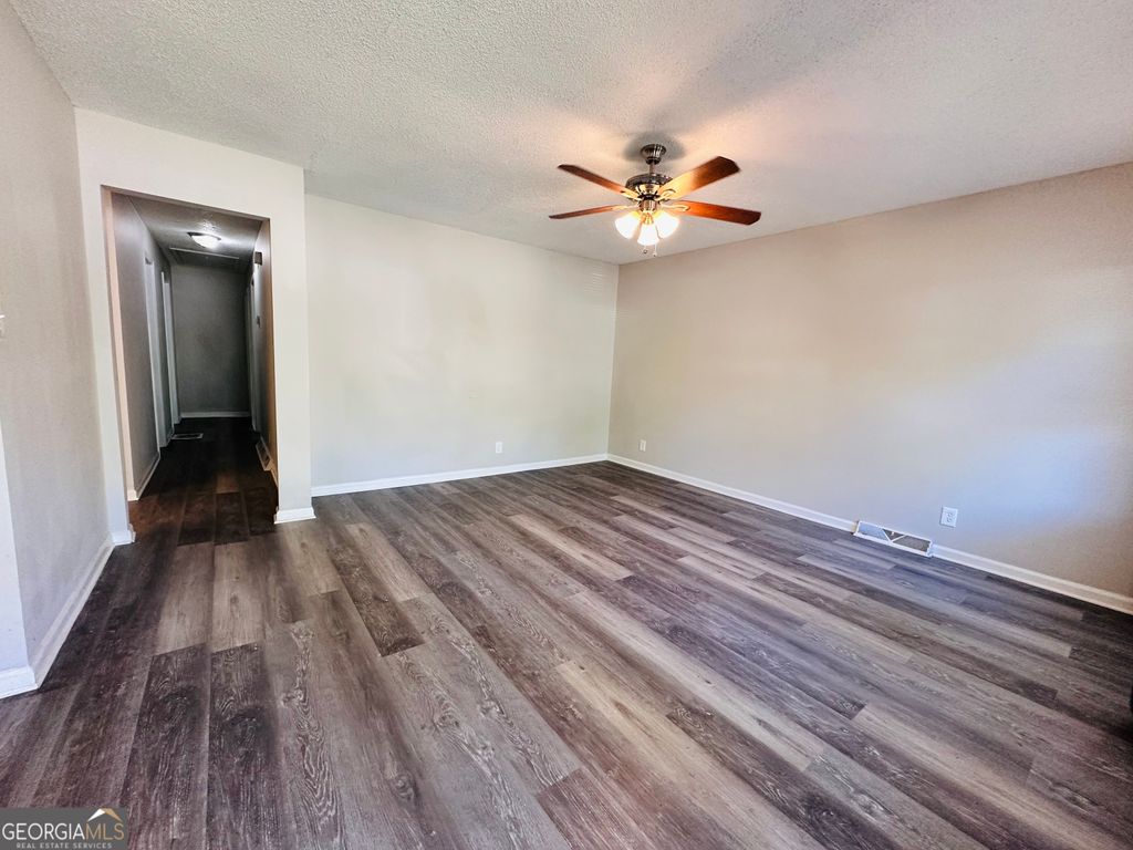 Photo of 514 S Broad Street, Toccoa, GA 30577 (MLS # 10728745)