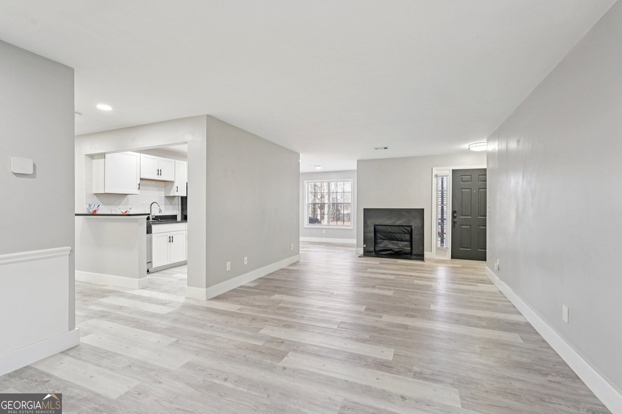601 Peachtree Forest AVE 601