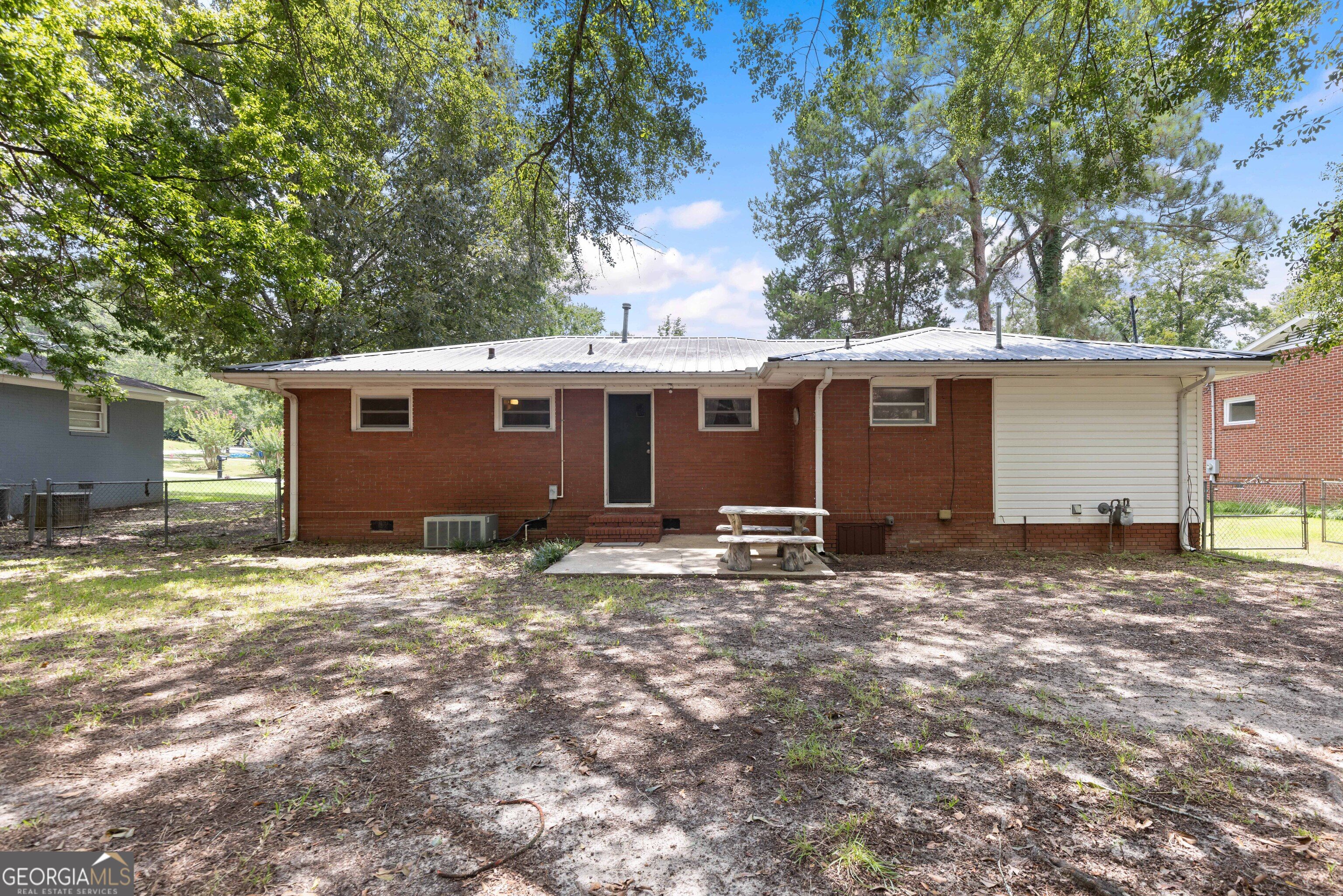 4321 Yates DR