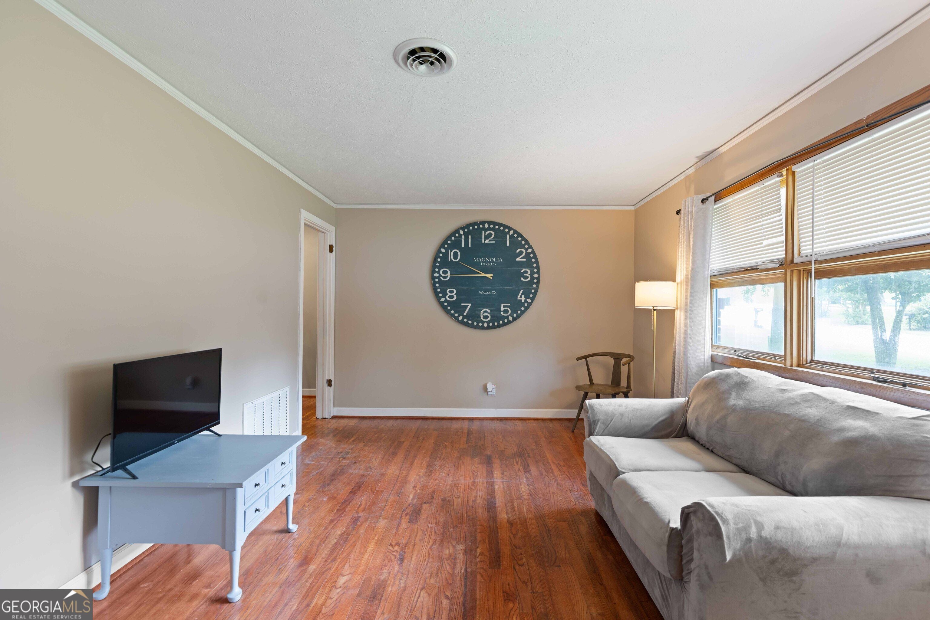 4321 Yates DR