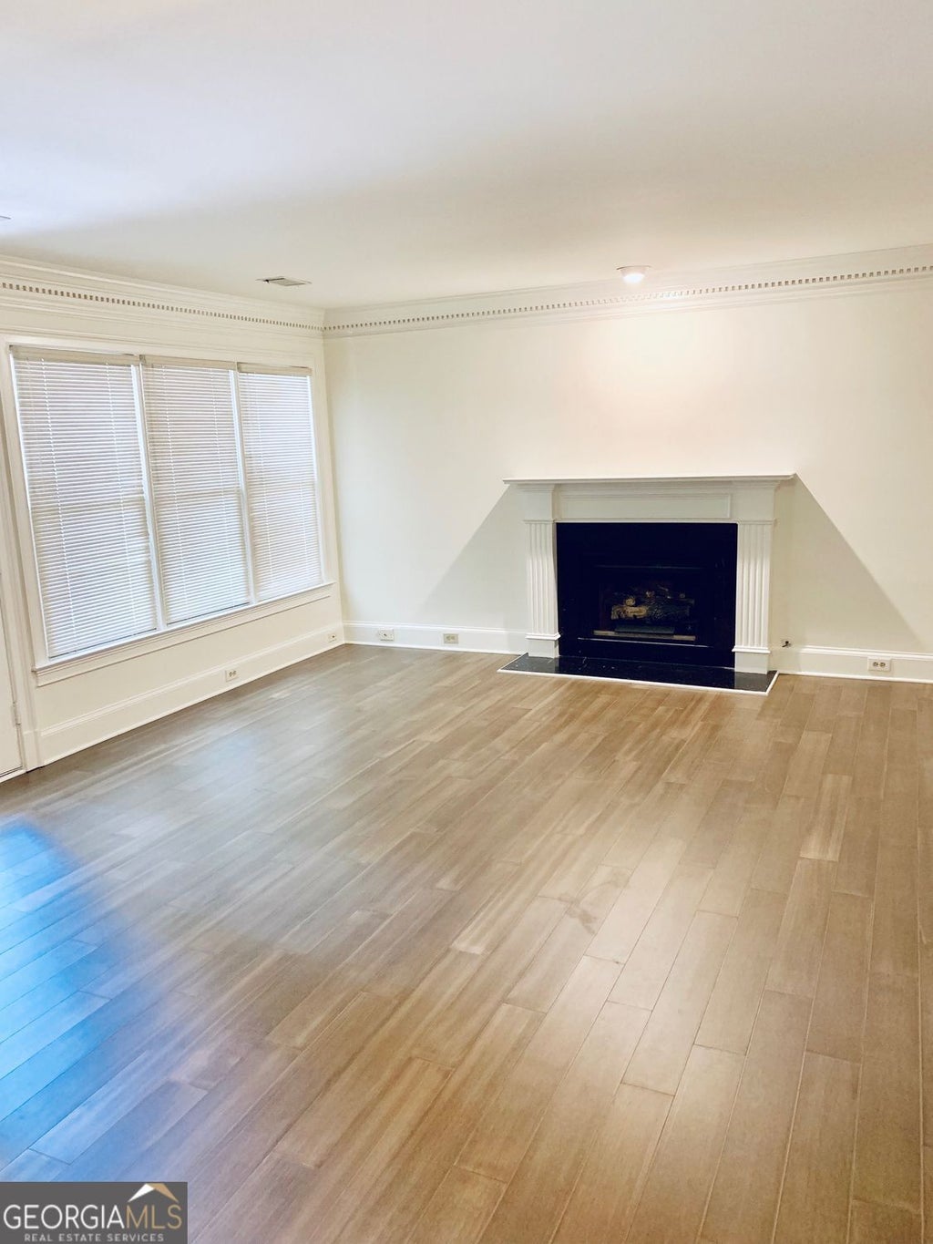 Photo of 305 Brantley Road, Atlanta, GA 30350 (MLS # 10791633)