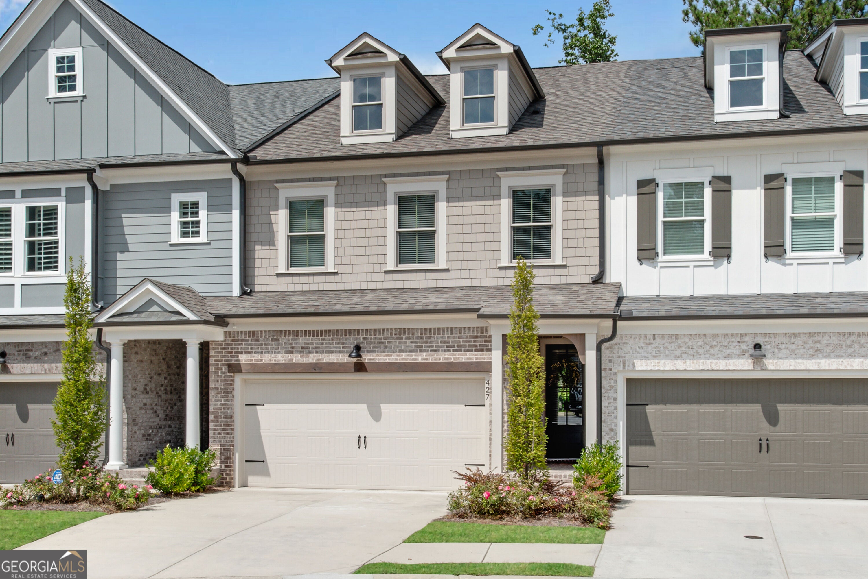 427 Retreat LN